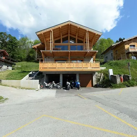 La Case A Kio Bourg-Saint-Maurice Exterior photo